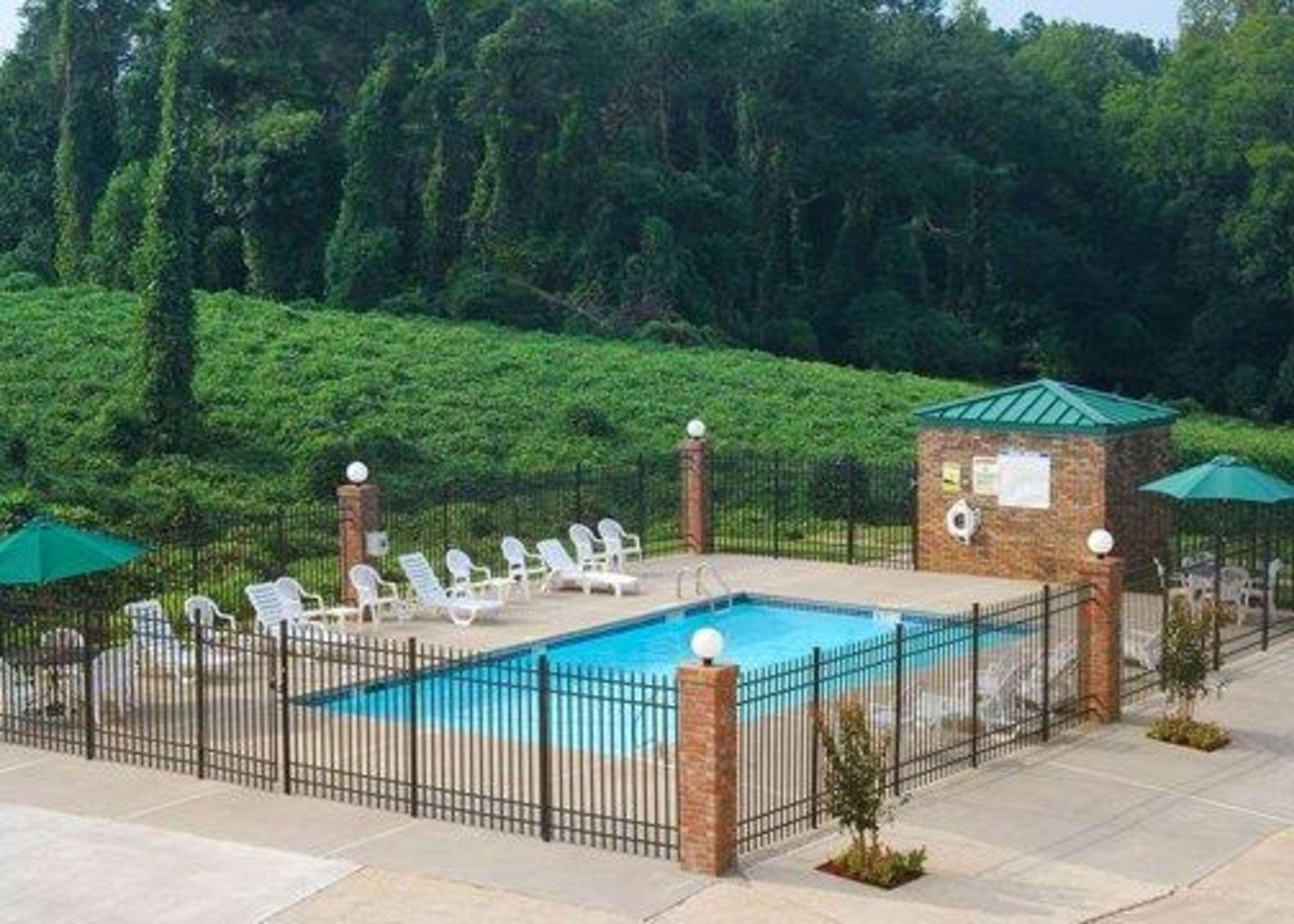 Quality Inn Dahlonega Near University Екстер'єр фото